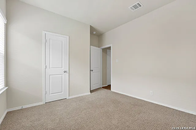 4 bed, 3.0 bath, 2472 sqft, $1,895 — Photo 4