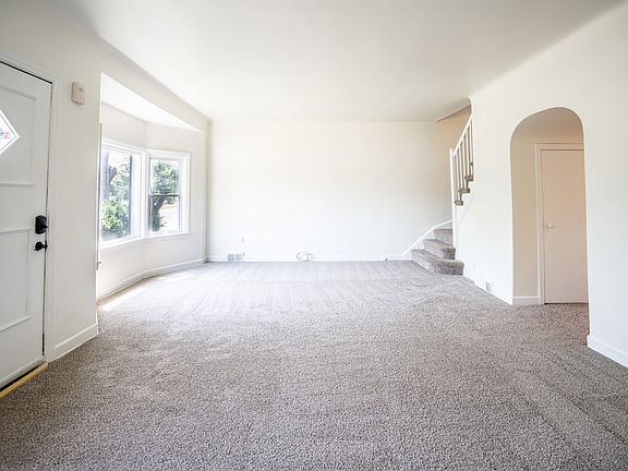 2nd image of 4042 Oak Park Ave