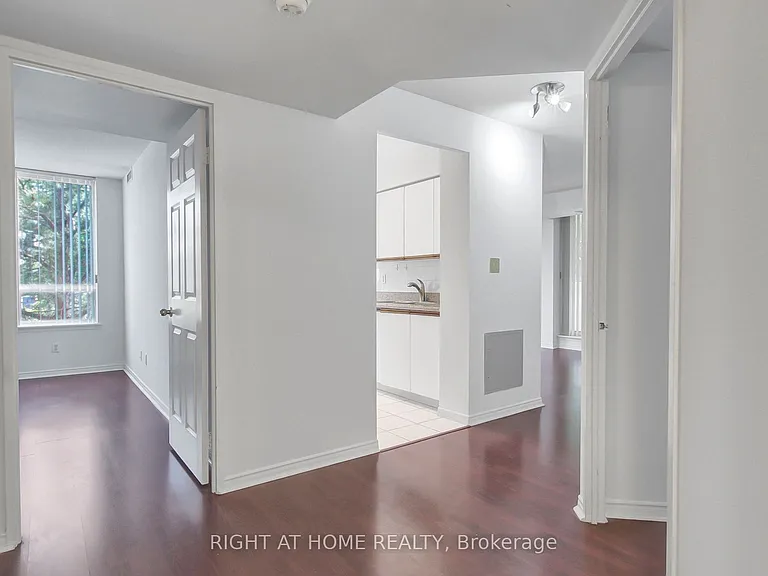 35 Empress Ave #207 — Photo 44