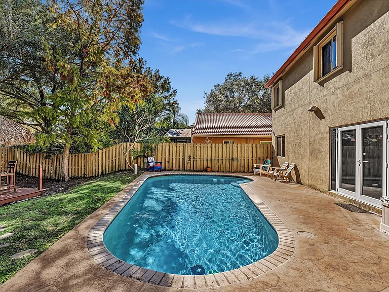 1449 Banyan Cir — Photo 19