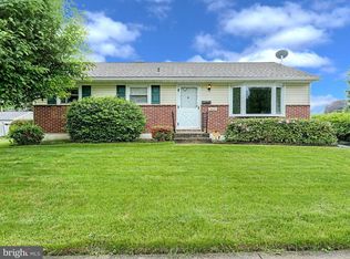 3860 Sylvan Dr, York, PA 17402