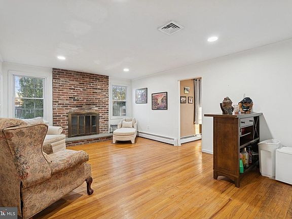5th image of 1905 Palomino Dr