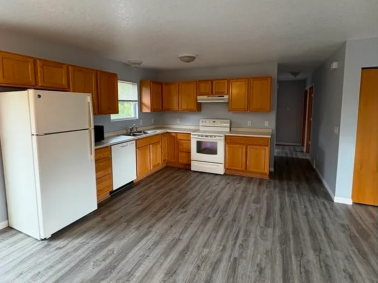 8394 King Arthurs Ct — Photo 3