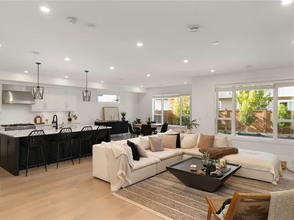 3574 Delblush Ln, Langford, BC V9C 0S1