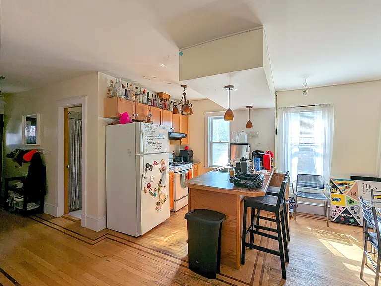 28R Cherry St #2 — Photo 9