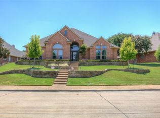 826 Hunters Gln, Rockwall, TX 75032