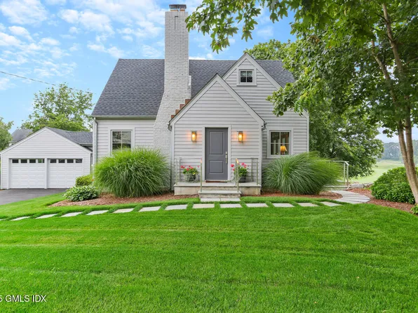 30 Hendrie Ct, Stamford, CT 06902