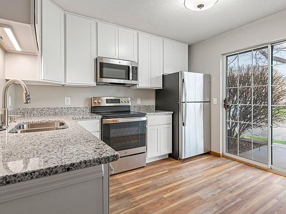 4th image of 1925 Southcross Dr #1305