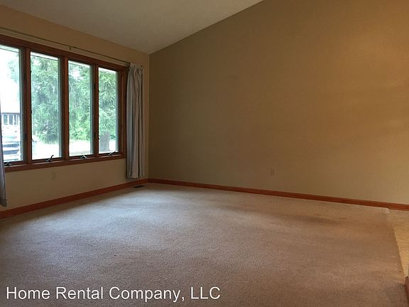 5th image of 2222 Schimperle Dr NE