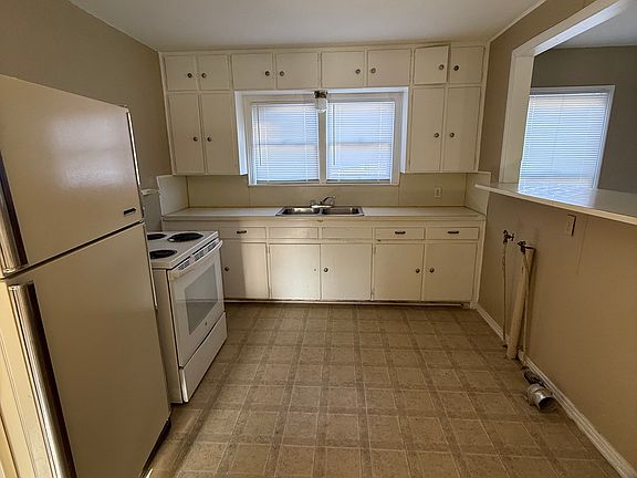 4th image of 1402 Kenwood Dr #723