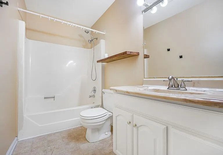 128 Kings Mill Dr — Photo 14