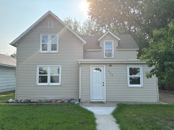 532 S Hunt St, Lake Crystal, MN 56055