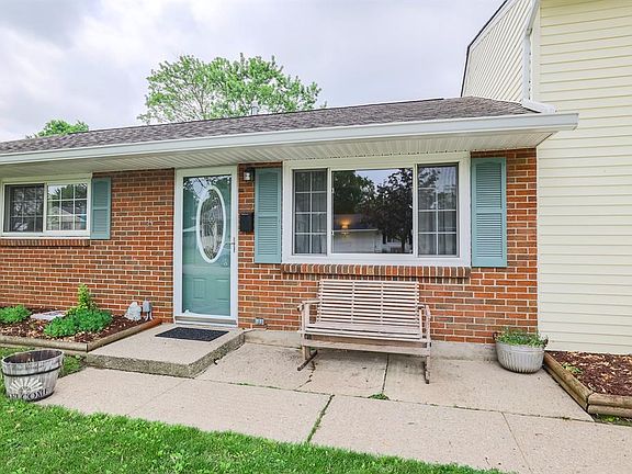 3rd image of 778 Martha Dr