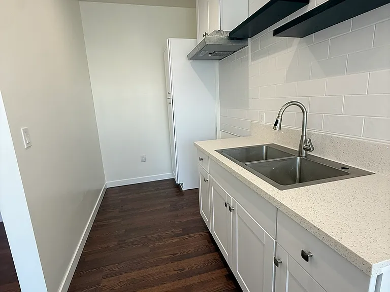 19 Granada Ave #7 — Photo 4