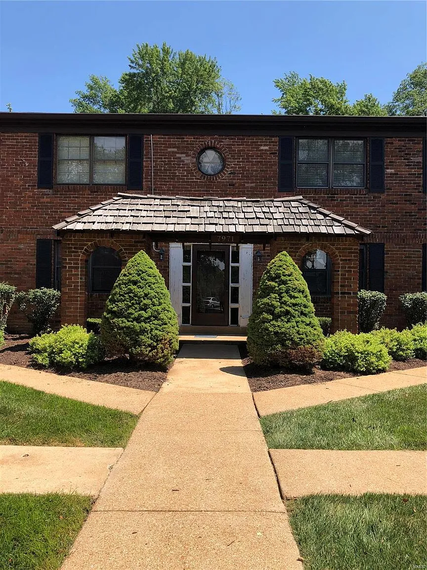 7971 Royal Arms Ct APT 4 photo 1