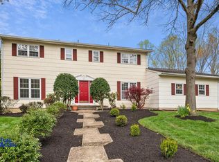17 Melville Rd, Princeton Junction, NJ 08550