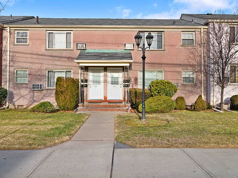 285 Hackensack St #85B — Photo 10