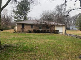 135 Stacey Dr, Batesville, AR 72501