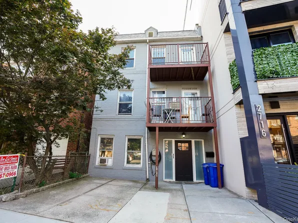 27-18 Newtown ave Avenue, Astoria, NY 11102