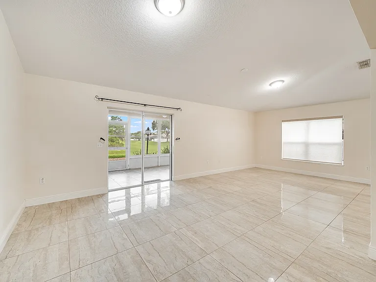 537 Mason Dr — Photo 27