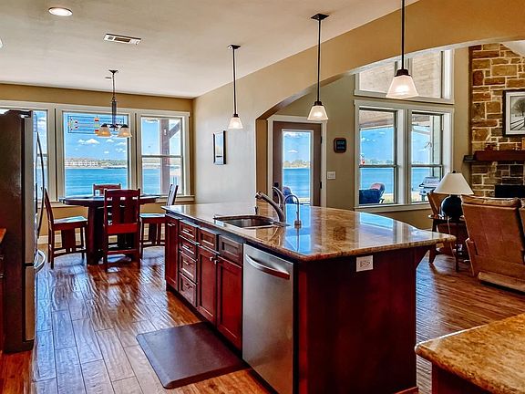 5th image of 2110 Lakeview Lndg