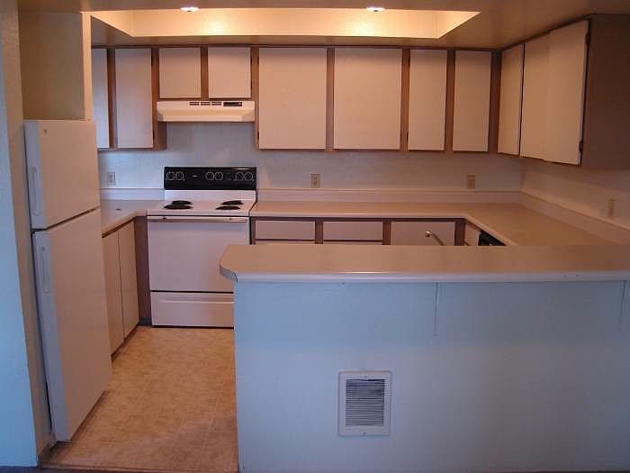 1st image of 10615 16th Avenue Ct S APT 7