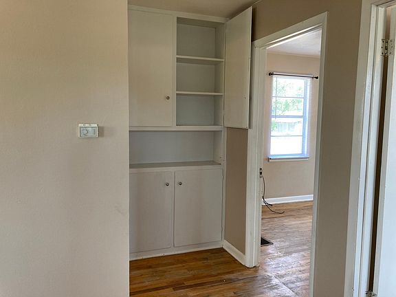 4th image of 1452 Pine St