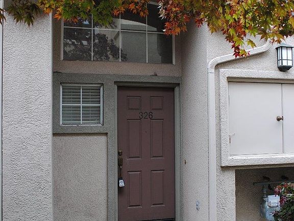 2nd image of 326 Oleander Dr