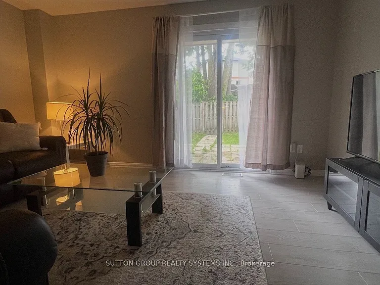 211 Veronica Dr #19 — Photo 16