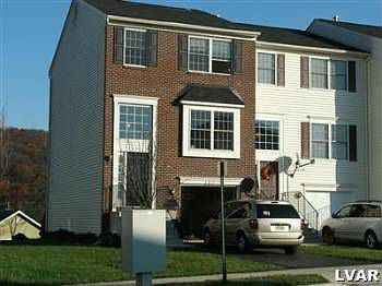 1st image of 367 S Oak St