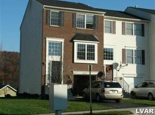367 S Oak St, Freemansburg, PA 18017