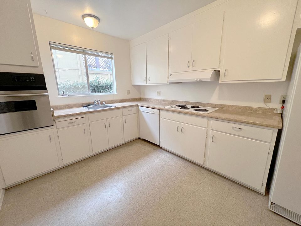 1st image of 820 Fremont St APT 3