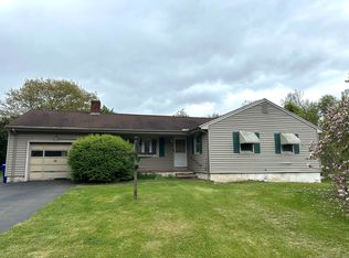 10 Marshall Pl, Branford, CT 06405