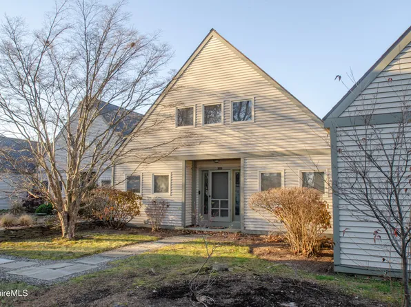 322 Arcadia Dr, Ancramdale, NY 12503