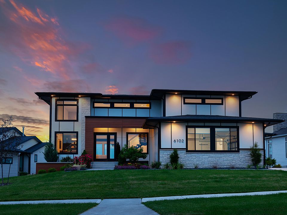 1st image of 6102 NE Briarwood Dr