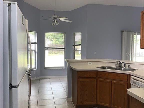 5th image of 12377 Arlington Park Ln
