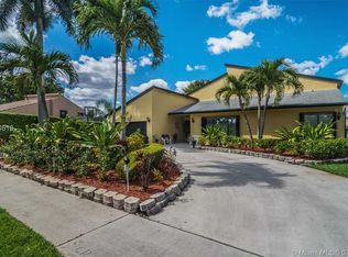 9741 NW 11th St, Plantation, FL 33322