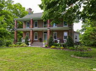 2105 Kaolin Rd, Cobden, IL 62920