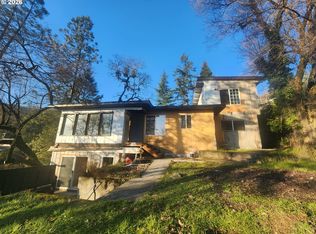 1314 NE Beulah Dr, Roseburg, OR