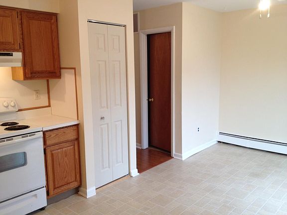 Kitchen, another view including pantry