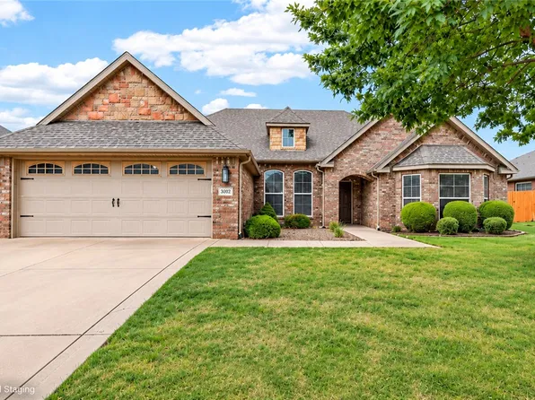 3002 SW Calm Ridge Rd, Bentonville, AR 72712