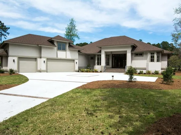 50 Lancaster Pl, Hilton Head Island, SC 29926