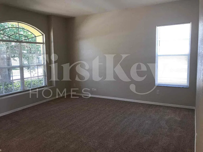 3609 Warmspring Way — Photo 5