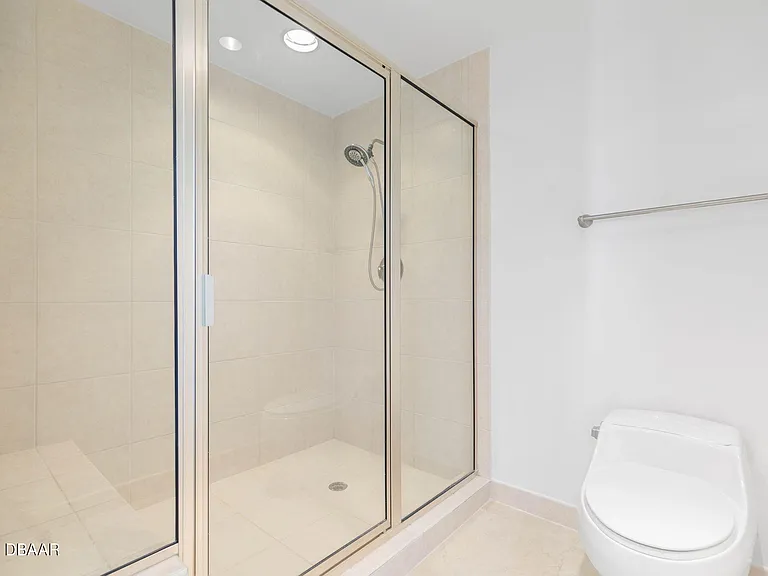 231 Riverside Dr #12091 — Photo 9