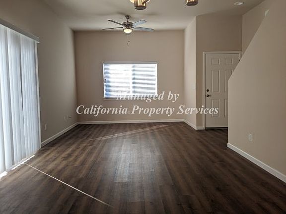 4th image of 1194 Ash St #102