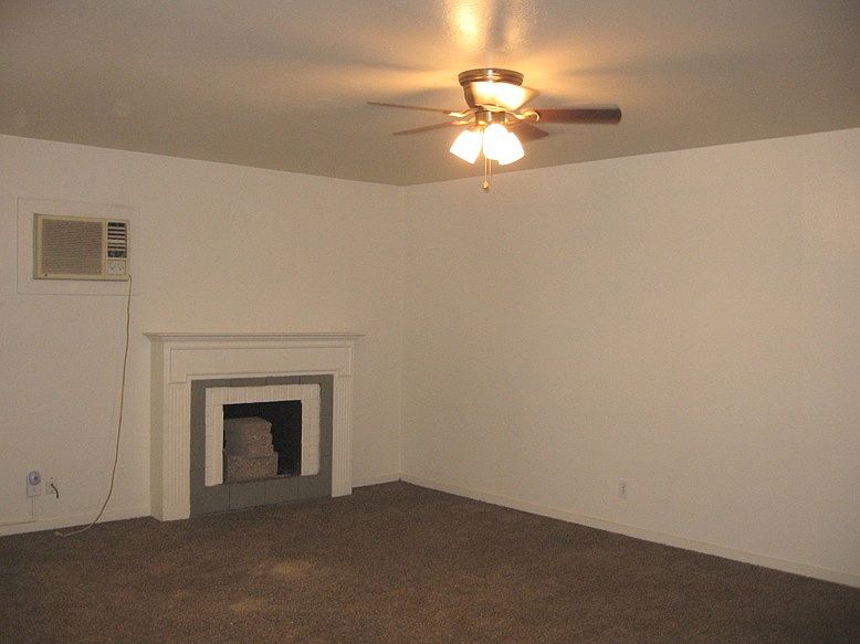 1st image of 221 Wilbur Ave APT 1