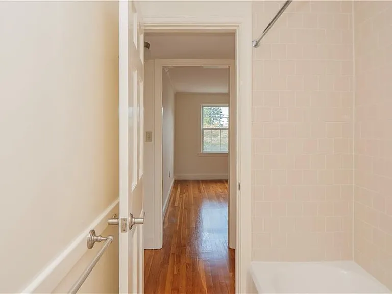 11 Village Ln #B — Photo 18