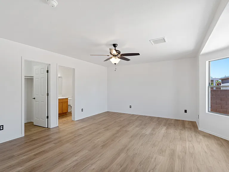 902 Monte Vista Ave — Photo 8