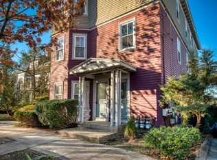 128 Congdon St #2, Providence, RI 02906