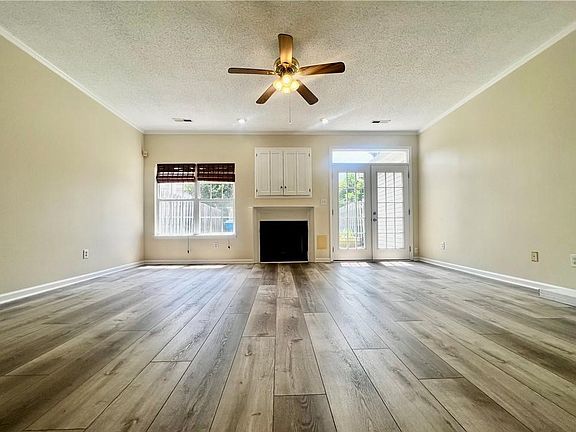 3rd image of 2511 Hartley St